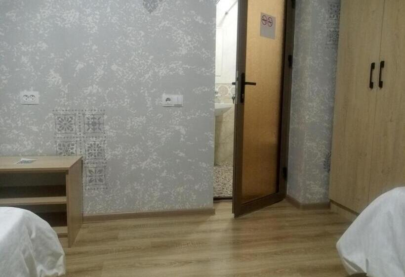 スタンダードトリプルルーム, Elita House Samarkand