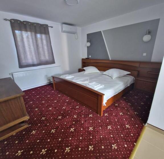 Номер Стандарт, Musatini