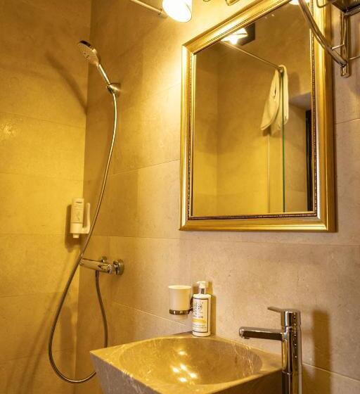 غرفة قياسية, Villa Harry