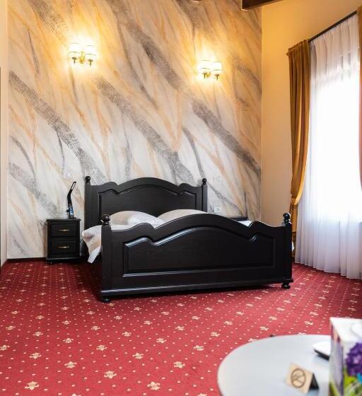 غرفة قياسية, Villa Harry