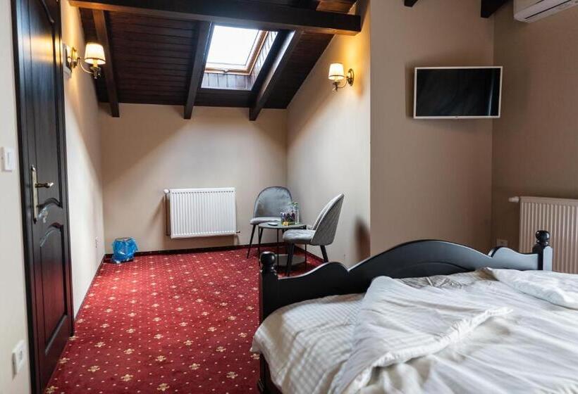 غرفة قياسية مزوَّدة بشُرفة, Villa Harry