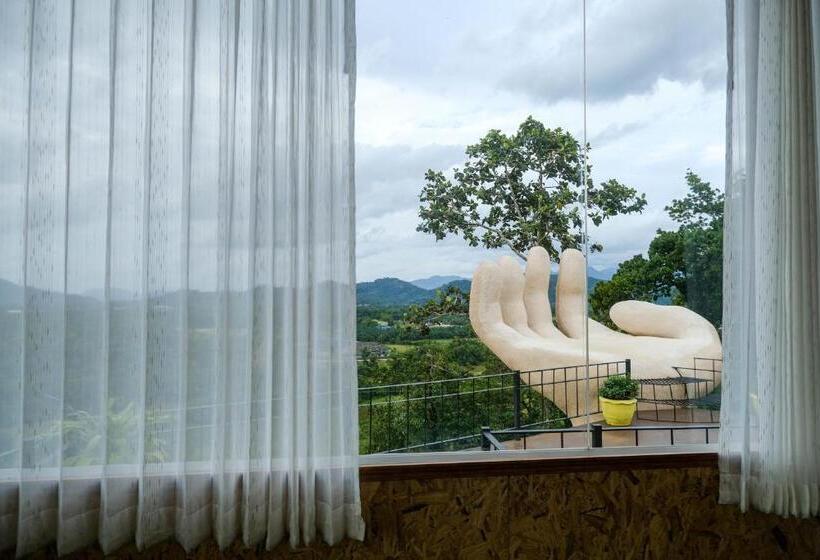 수피리어 룸 산전망, Bangmara Hill