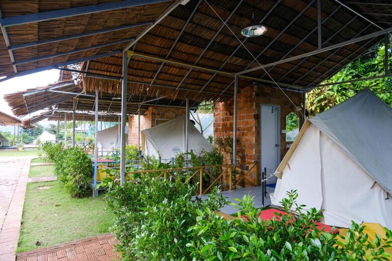 Standard Tent, Bangmara Hill