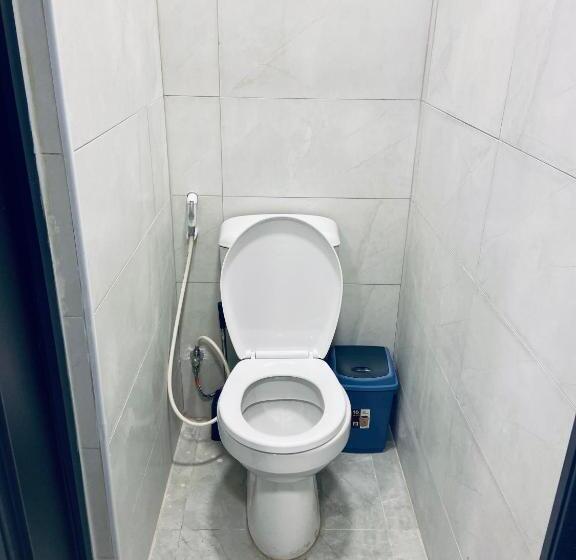 تختخواب در اتاق مشترک, Friends Oasis