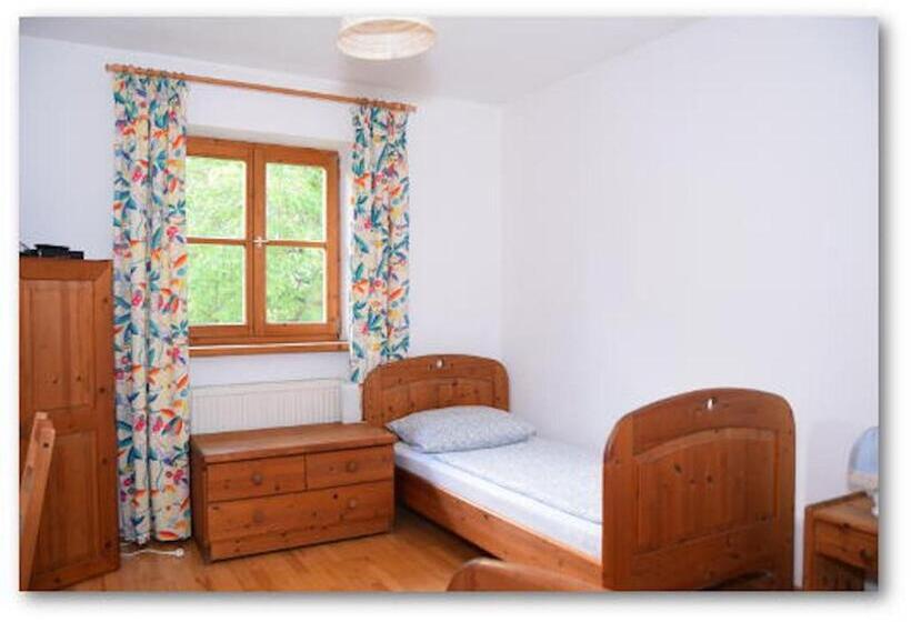 شقة 3 غرف, Hostel Für Monteure