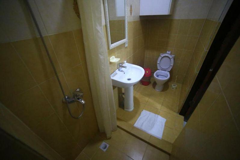 استودیوی لوکس, отель авеню