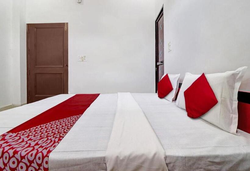 Трехместный Номер Классика, Oyo Flagship 81412 Gayatri Parks