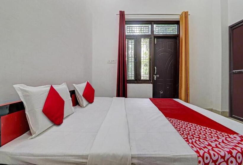 Трехместный Номер Классика, Oyo Flagship 81412 Gayatri Parks