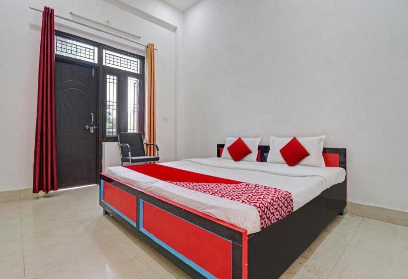 Трехместный Номер Классика, Oyo Flagship 81412 Gayatri Parks