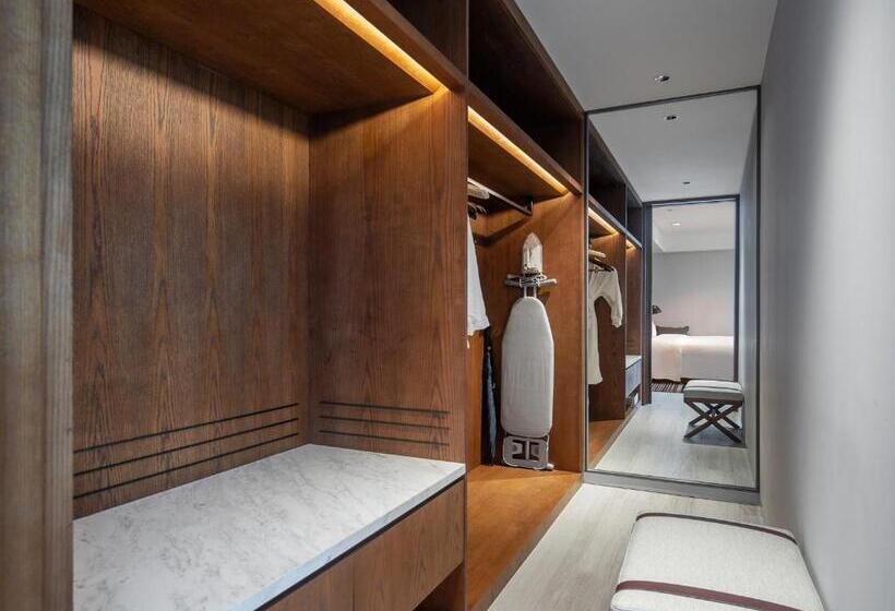 디럭스 스위트, Sanya Haitang Bay Moutai Resort Superior