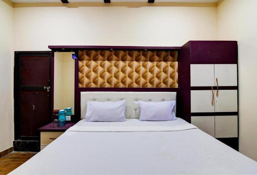 غرفة قياسية, Sisai Palace