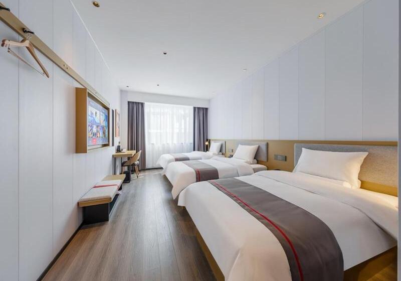 Трехместный Номер Superior, Thank Inn Linyi Jiaxing Fruit Market