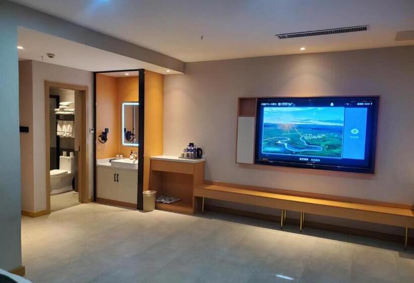 Camera Tripla Deluxe, Thank Inn Plus Baotou Kundulun District University Of Science And Technology