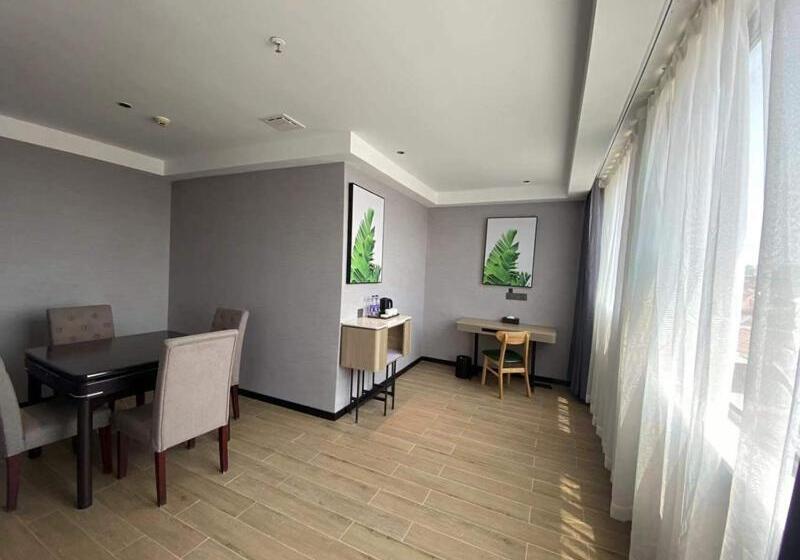 スイート, Thank Inn Plus Xinyang Gushi Liaocheng Avenue