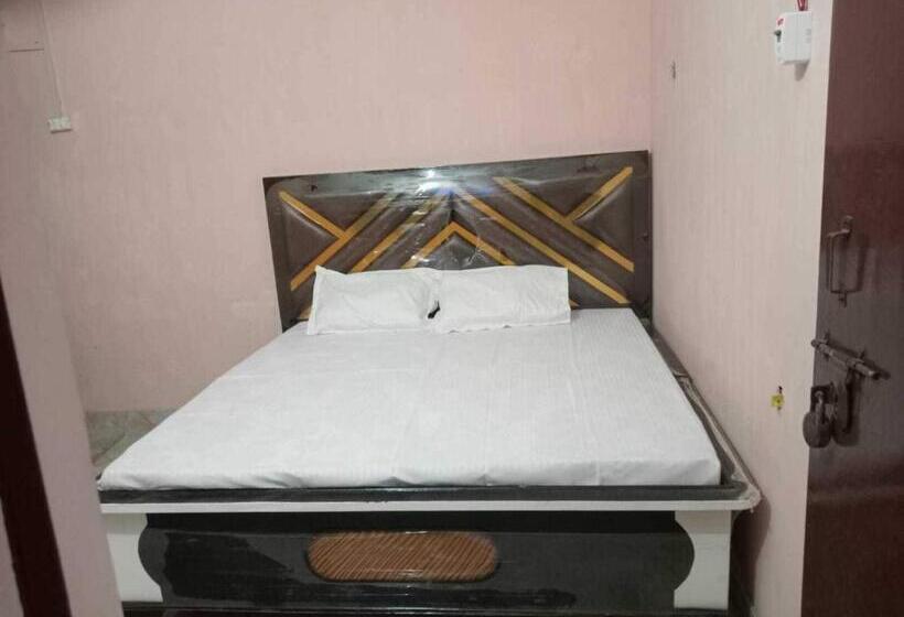Трехместный Номер Классика, Oyo 81193 Hotel Blue Moon