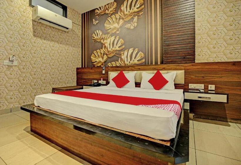 Pokój Trzyosobowy Klasyczny, Oyo Flagship 81231 Hotel Seven