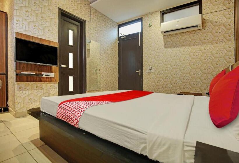 Pokój Trzyosobowy Klasyczny, Oyo Flagship 81231 Hotel Seven