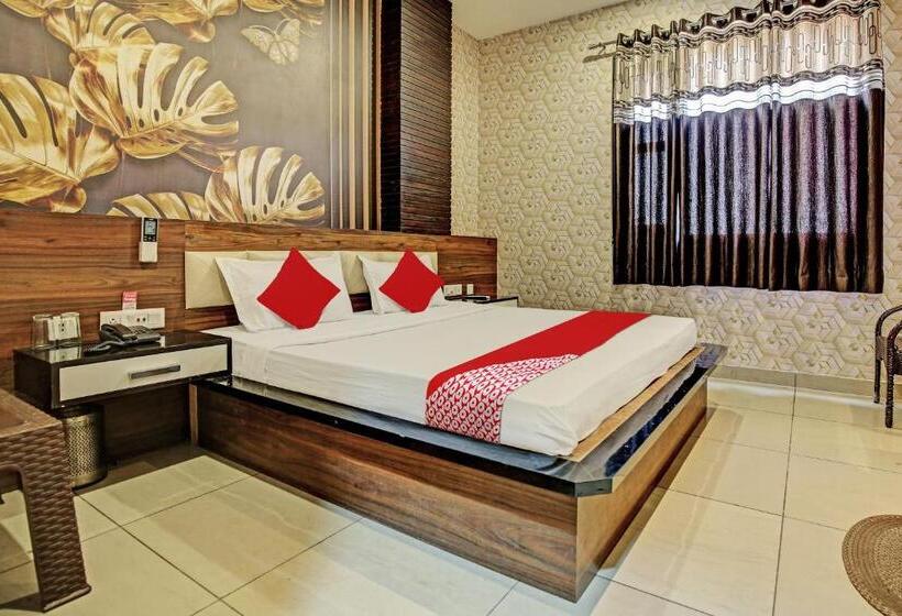 Pokój Trzyosobowy Klasyczny, Oyo Flagship 81231 Hotel Seven