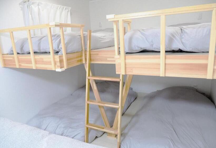 חדר סטנדרט לארבעה, Locona +rakuta