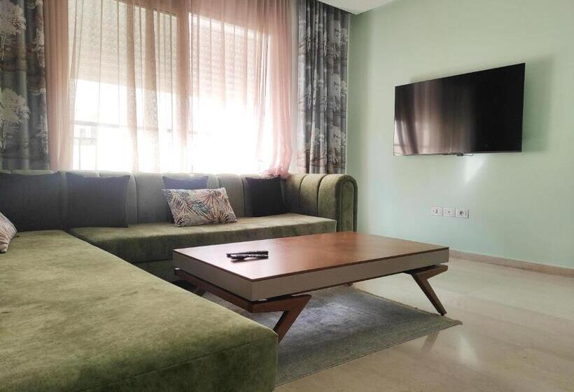 اتاق استاندارد, Room In Apartment Refined Elegance Cite Les Palmiers