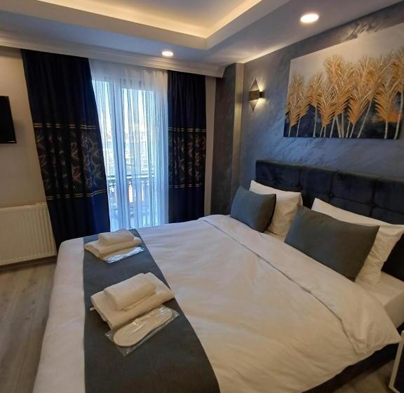Quarto Triplo Comfort, White Palace Haliç