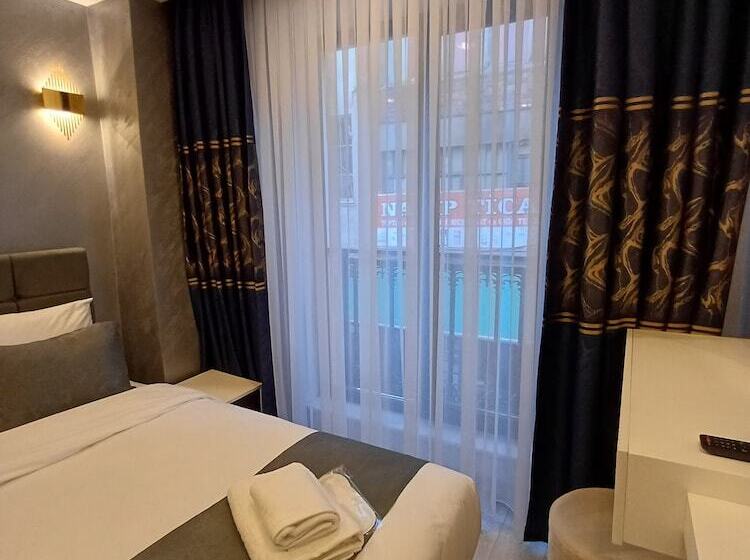 Quarto Estandar, White Palace Haliç