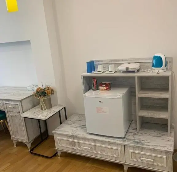 اتاق لوکس, Ae Apart