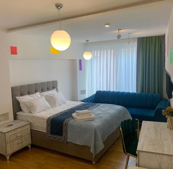 اتاق لوکس, Ae Apart