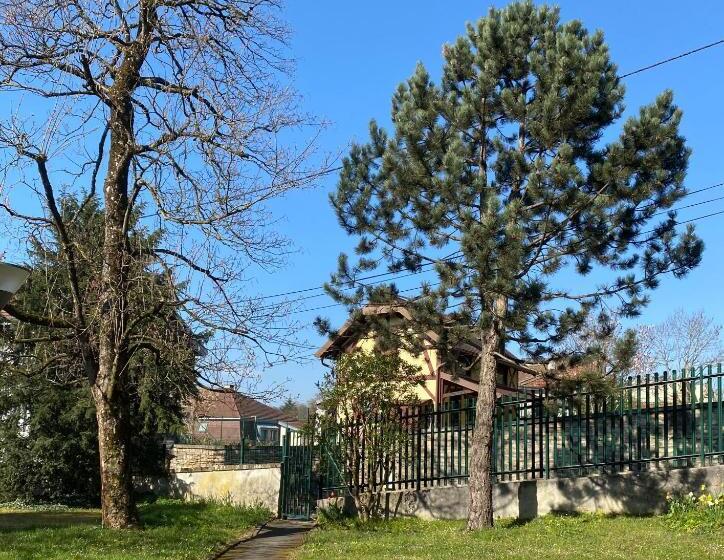 Студио Стандарт Вид на Сад, Business Appart Hôtel Montbéliard
