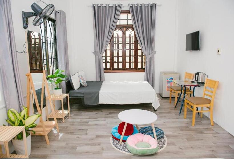 اتاق لوکس با چشم‌انداز باغ, Destiny Homestay Hue
