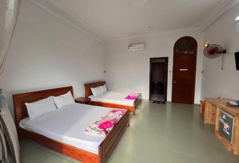 اتاق لوکس خانوادگی, Anh Hao