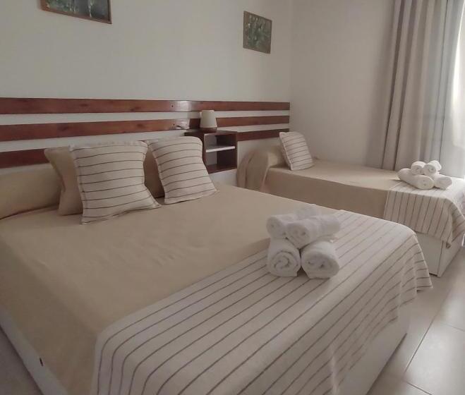 غرفة قياسية ثلاثية, Catalina