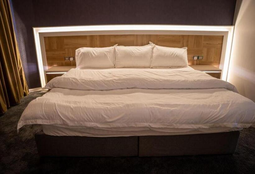 اتاق لوکس, Classic