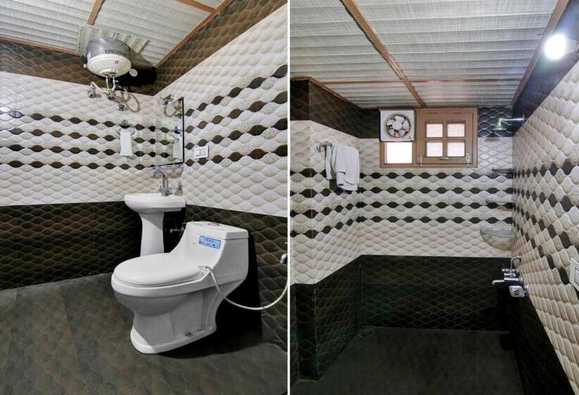 三人经典房间, Flagship Kasauli View