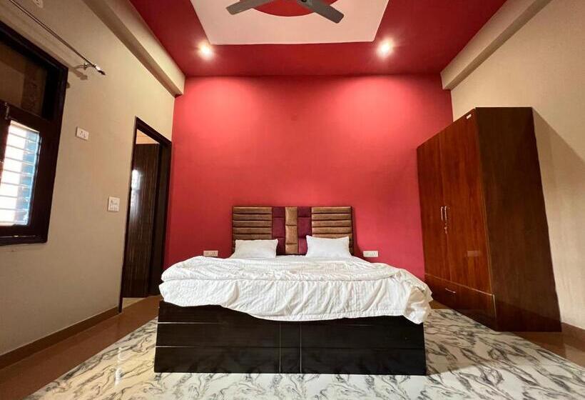 Klassiskt Trippelrum, Oyo The Golf Star Near Pvr Ansal Plaza Greater Noida