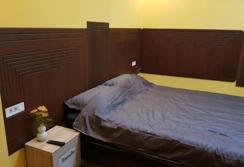 デラックスルーム, Restaurant La Passione