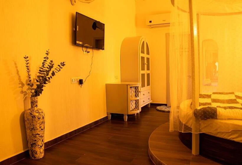 이그제큐티브 스위트, The Village Resort Mundra