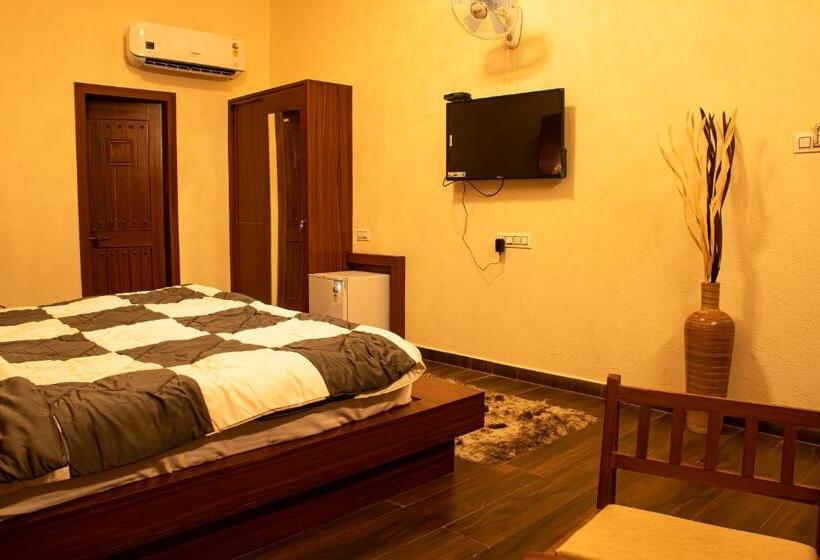 Президентский Люкс, The Village Resort Mundra