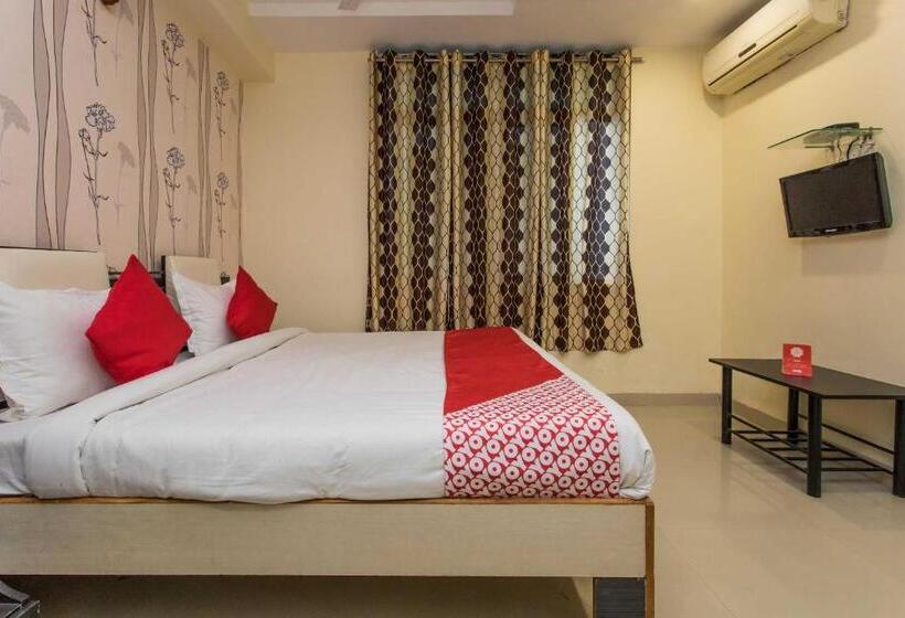 اتاق کلاسیک سه تخته, Oyo Flagship 81059 Hotel Golden Leaf