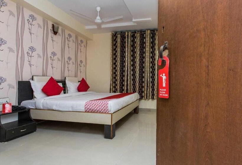 Трехместный Номер Классика, Oyo Flagship 81059 Hotel Golden Leaf
