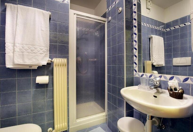 اتاق استاندارد با چشم‌انداز کوهستان, Park Hotel Leonardo
