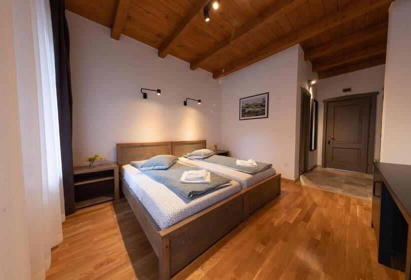 חדר סטנדרט עם מרפסת, Castor