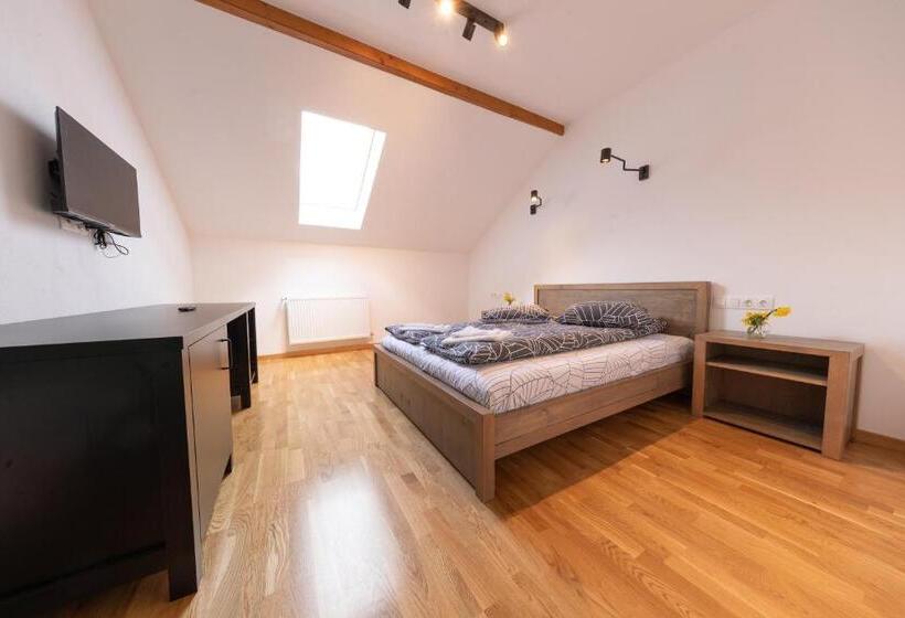 חדר סטנדרט עם מיטת קינג, Castor