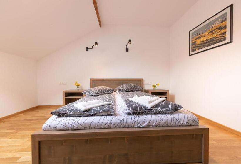 חדר סטנדרט עם מיטת קינג, Castor