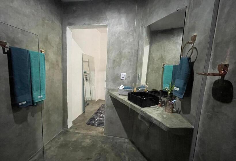 Quarto Triplo Deluxe, Oxóssi Suites