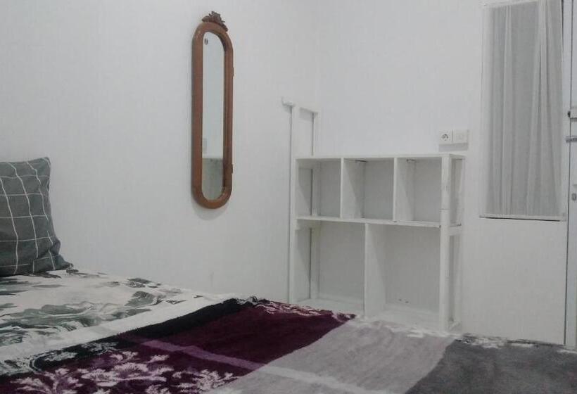 Deluxe-huone, Rumah 25 Syariah