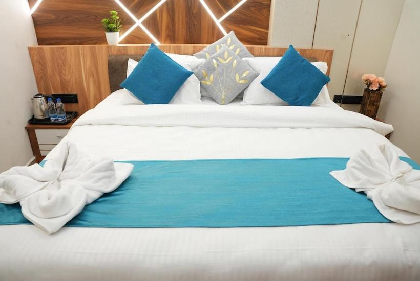 Люкс Кровать Кинг, Townhouse 1168 Hotel Sm Paradise
