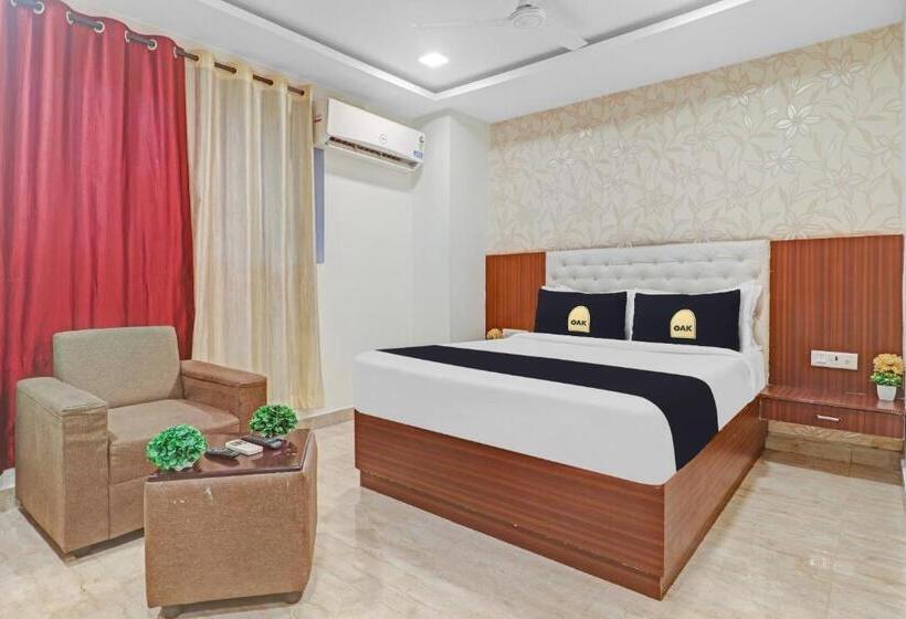 اتاق کلاسیک سه تخته, Townhouse Oak Hotel Rhythm