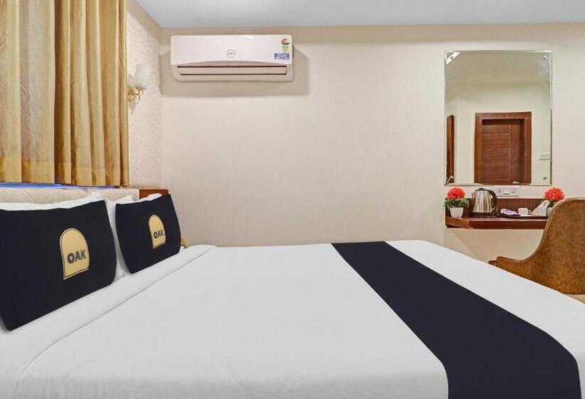 اتاق کلاسیک سه تخته, Townhouse Oak Hotel Rhythm