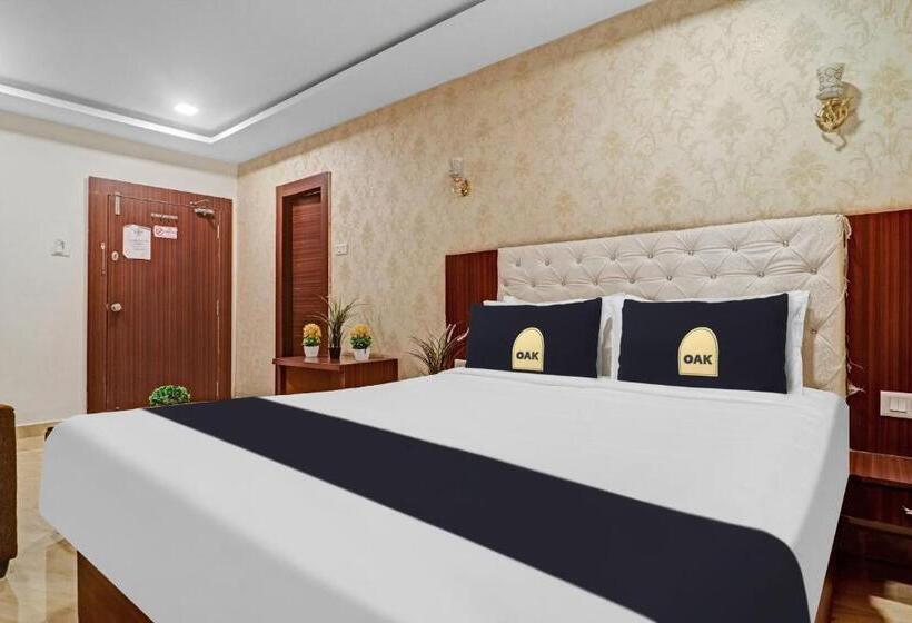 اتاق کلاسیک سه تخته, Townhouse Oak Hotel Rhythm